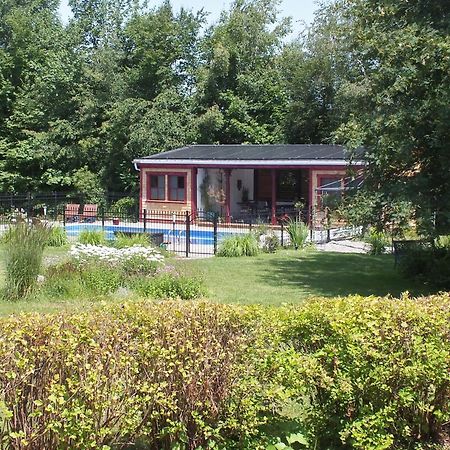 Auberge De Lotbiniere Bed & Breakfast Exterior photo